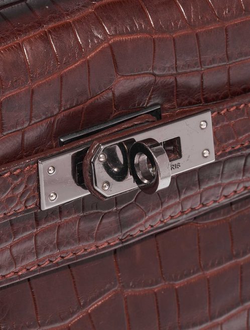 Gebrauchte Hermès Tasche Kelly Pochette Alligator Bourgogne Rot Verschlusssystem | Verkaufen Sie Ihre Designer-Tasche auf Saclab.com