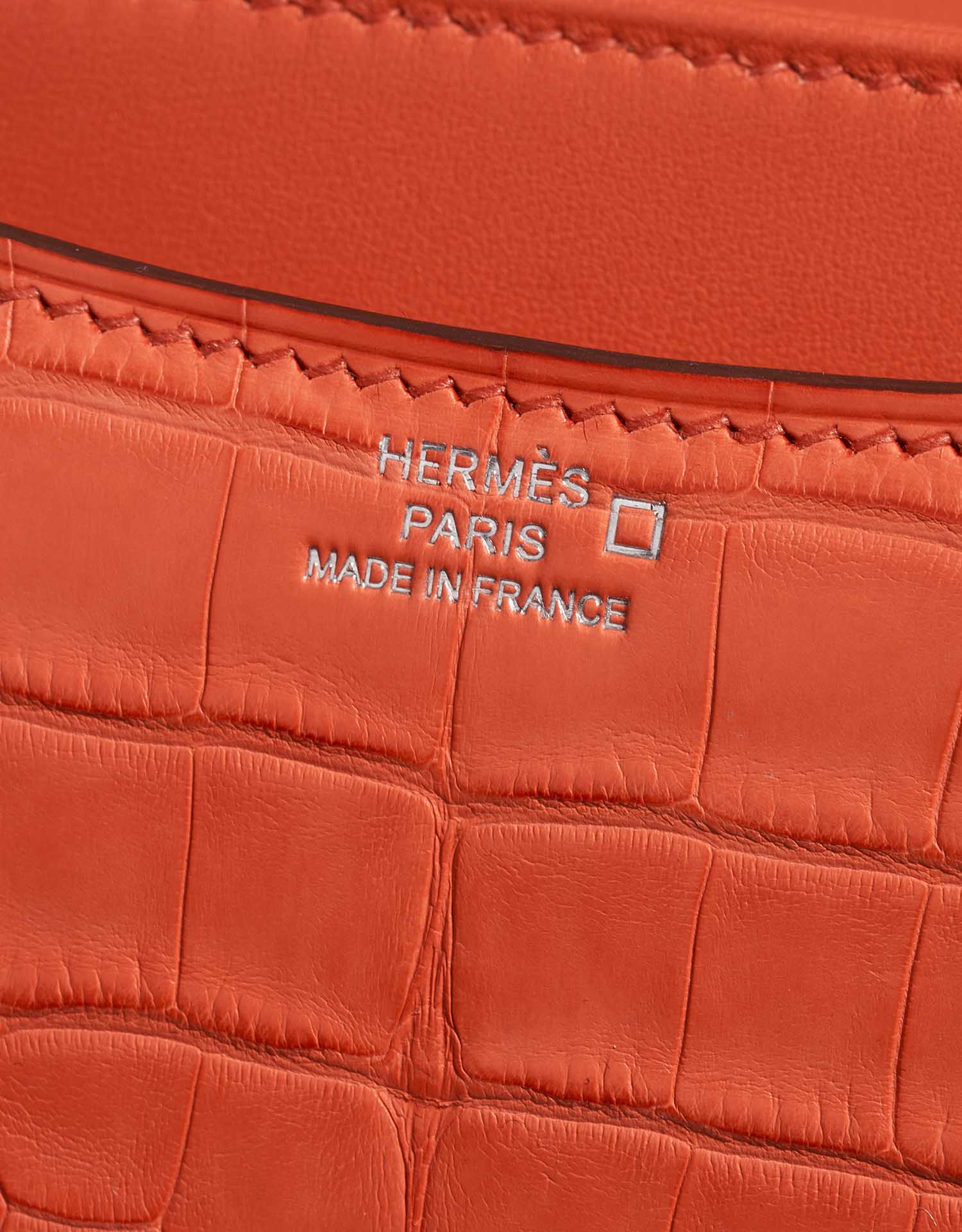 Pre-owned Hermès bag Constance 18 Matte Alligator Orange Poppy Orange Logo | Sell your designer bag on Saclab.com