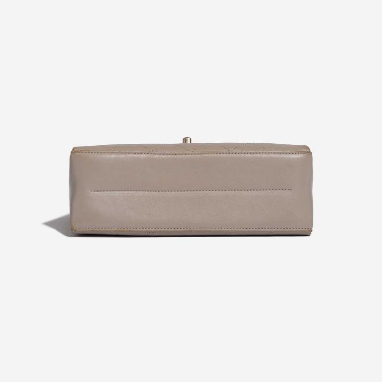 Pre-owned Chanel Tasche Timeless Chain Handle Lammleder Grey Grey Bottom | Verkaufen Sie Ihre Designer-Tasche auf Saclab.com