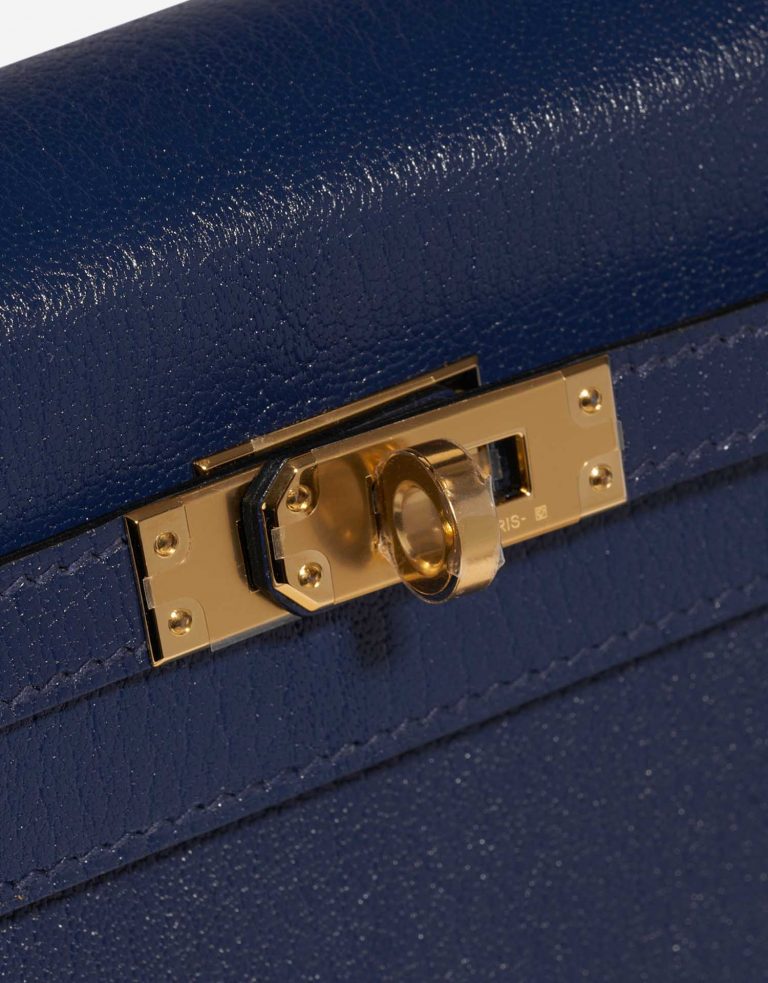 Pre-owned Hermès bag Kelly 25 Chèvre Chamkila Blue Saphire Blue Closing System | Sell your designer bag on Saclab.com