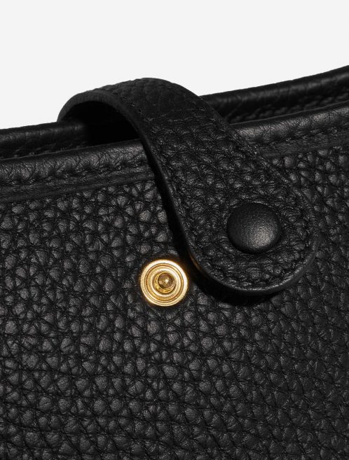 Gebrauchte Hermès Tasche Evelyne 16 Taurillon Clemence Schwarz Schwarz Verschluss-System | Verkaufen Sie Ihre Designer-Tasche auf Saclab.com