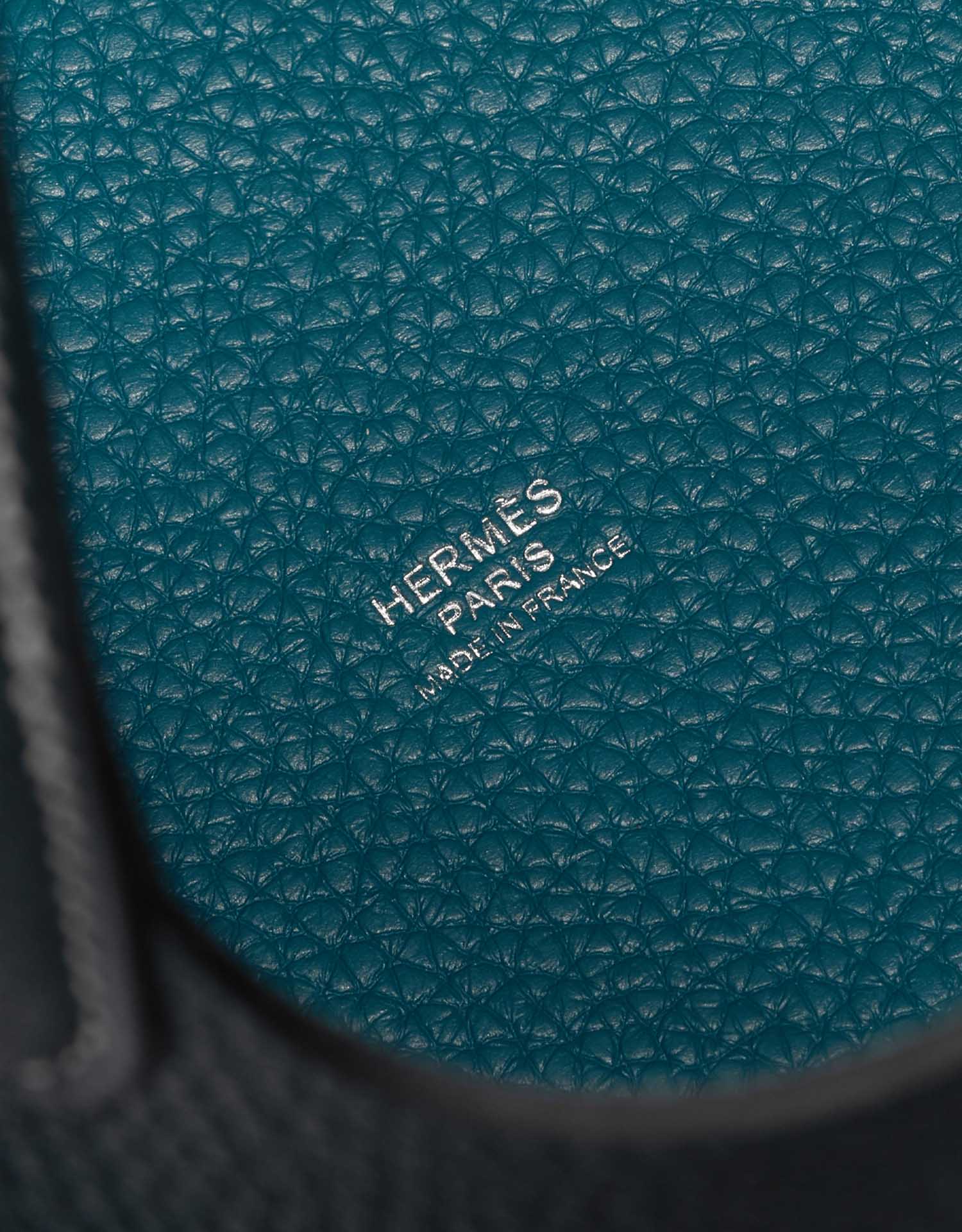 Pre-owned Hermès bag Picotin 18 Taurillon Clemence Vert Cypress / Vert Bosphore Green Logo | Sell your designer bag on Saclab.com