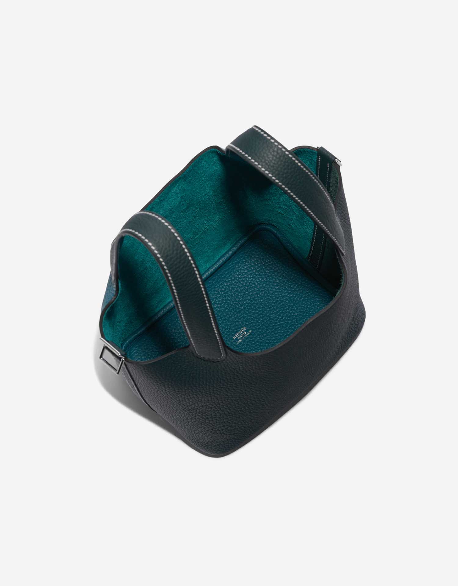 Pre-owned Hermès bag Picotin 18 Taurillon Clemence Vert Cypress / Vert Bosphore Green Inside | Sell your designer bag on Saclab.com