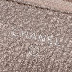Pre-owned Chanel bag 2.55 Reissue WOC Lamb Gold Gold Logo | Sell your designer bag on Saclab.com