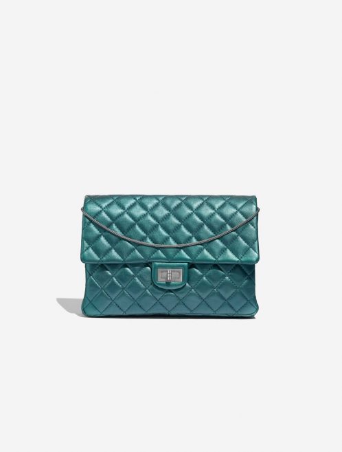 Gebrauchte Chanel Tasche 2.55 Reissue 226 Lammleder Metallic Blue Blue Front | Verkaufen Sie Ihre Designer-Tasche auf Saclab.com