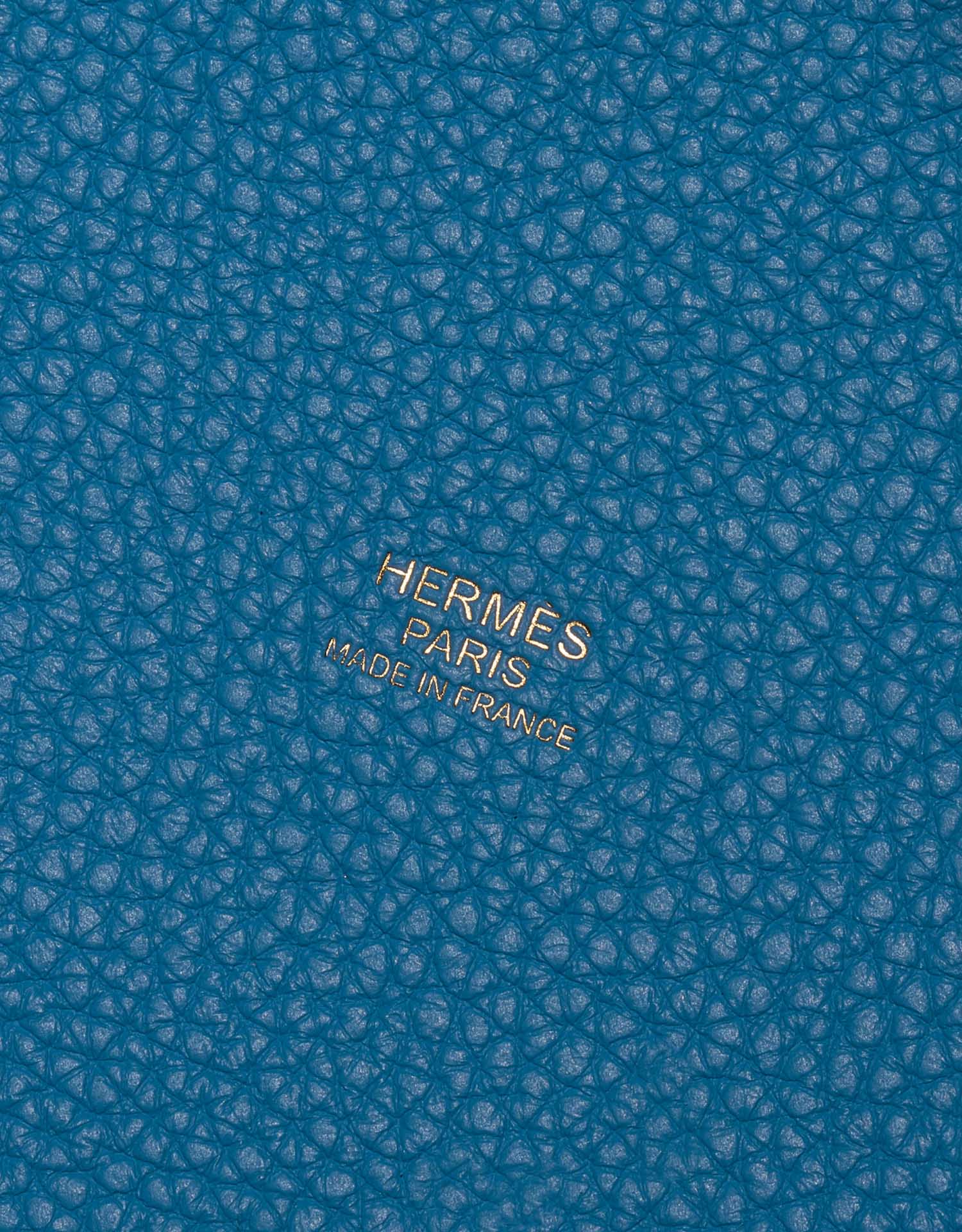 Pre-owned Hermès bag Picotin 22 Taurillon Clemence Blue Nuit / Black / Blue Frida Blue Logo | Sell your designer bag on Saclab.com
