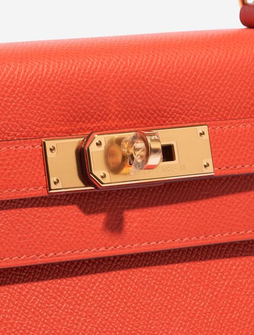 Pre-owned Hermès bag Kelly 28 Epsom Capucine Orange Closing System | Sell your designer bag on Saclab.com