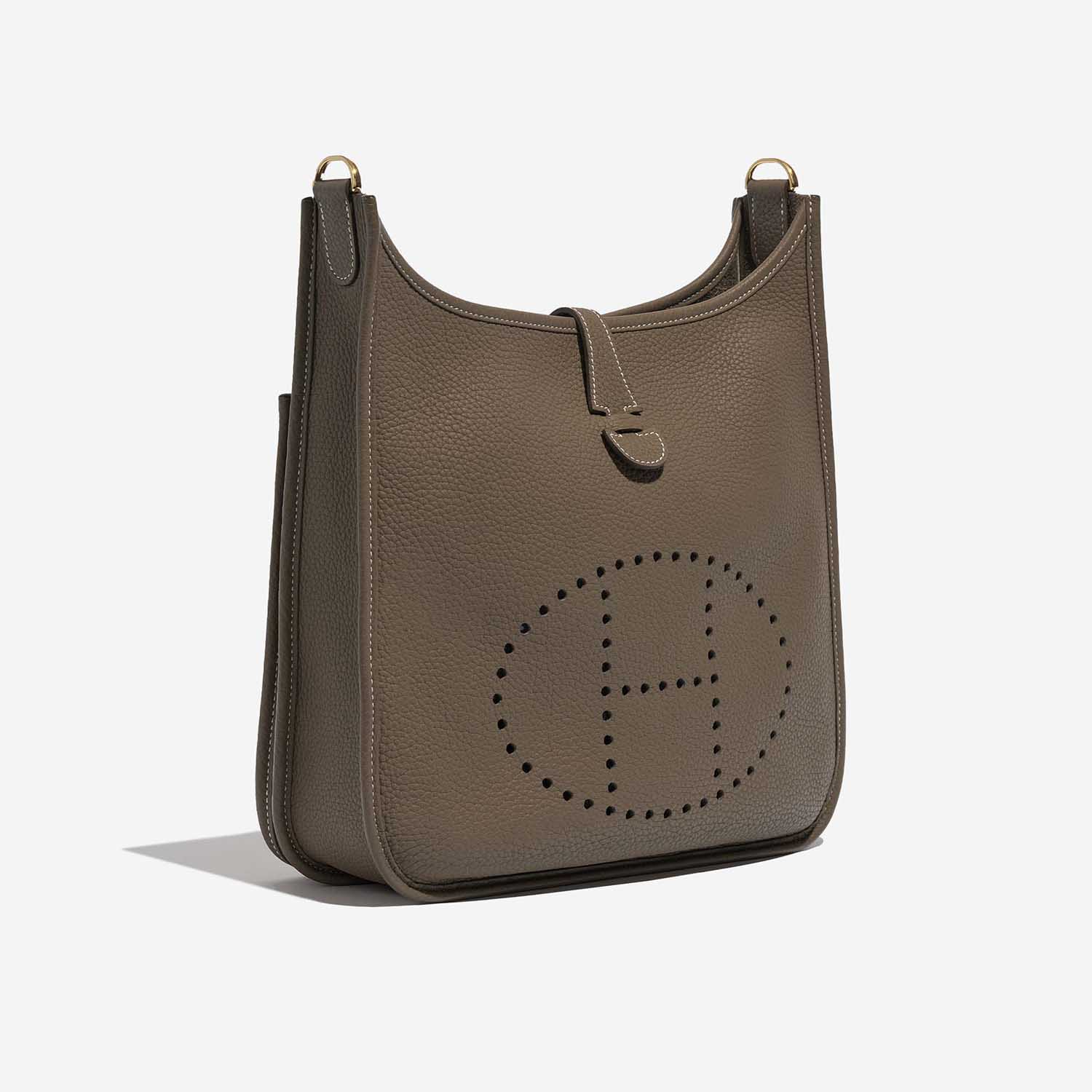 Pre-owned Hermès Tasche Evelyne 29 Taurillon Clemence Etoupe Brown Side Front | Verkaufen Sie Ihre Designer-Tasche auf Saclab.com