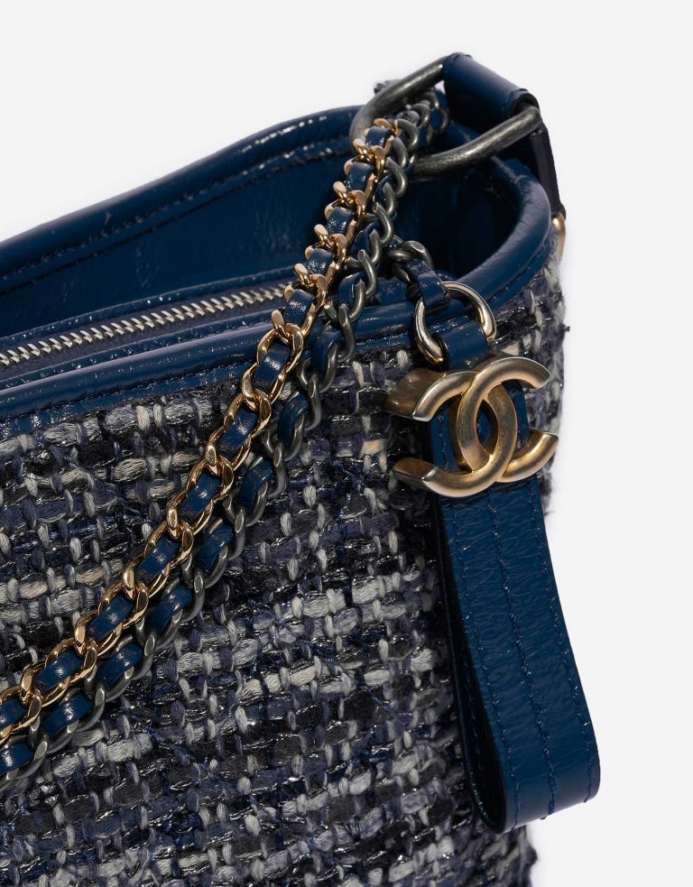 Pre-owned Chanel bag Gabrielle Medium Tweed / Calf Blue / Multicolor Blue Front | Sell your designer bag on Saclab.com