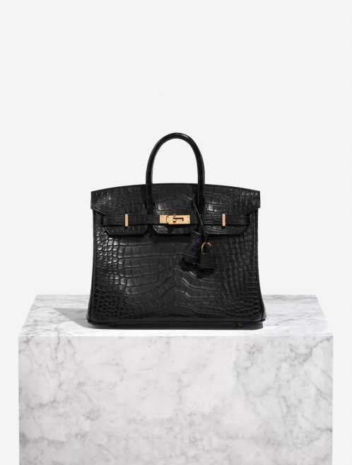 Pre-owned Hermès bag Birkin 25 Matte Alligator Black Black Front | Sell your designer bag on Saclab.com