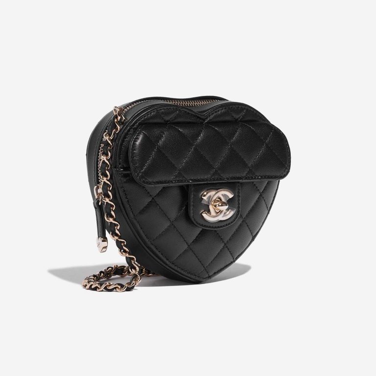 Pre-owned Chanel Tasche Timeless Heart Small Lammleder Black Black Side Front | Verkaufen Sie Ihre Designer-Tasche auf Saclab.com