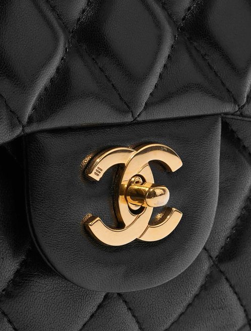Pre-owned Chanel bag Timeless Jumbo Lamb Black Black Closing System | Sell your designer bag on Saclab.com