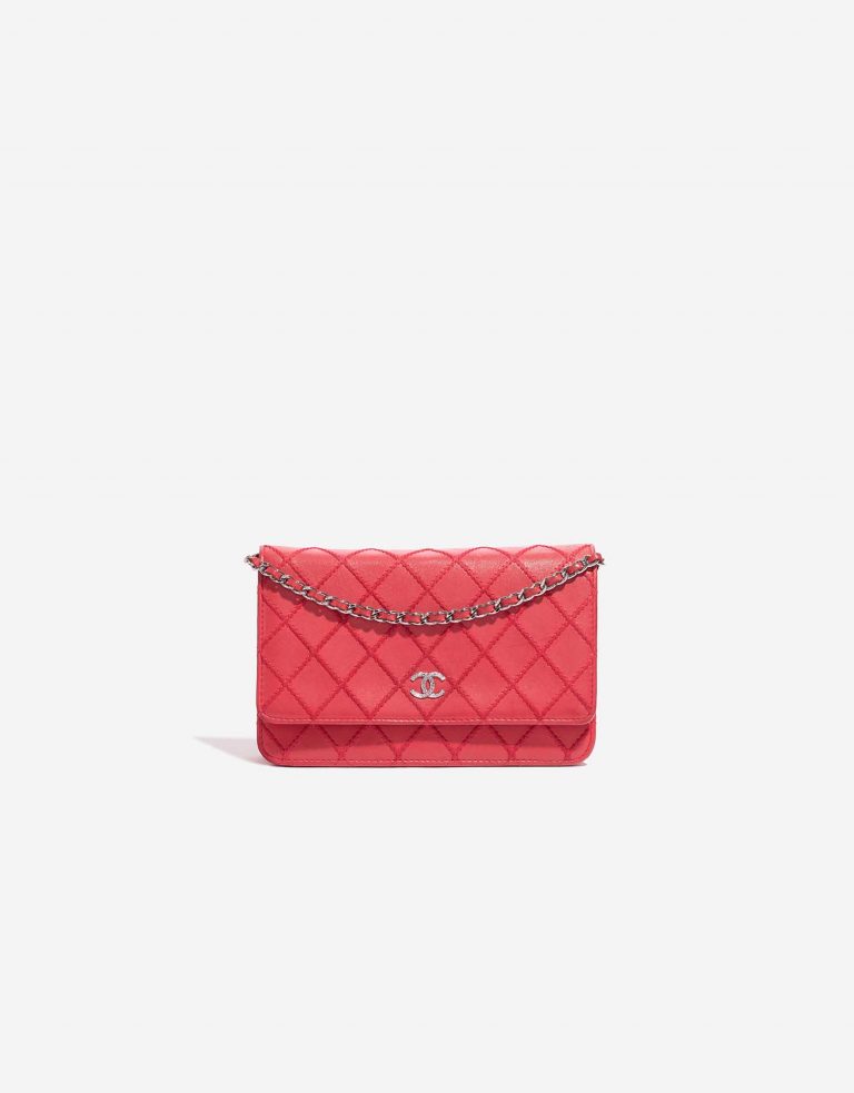 Sac Chanel d'occasion Timeless WOC Lamb Red Red Front | Vendez votre sac de créateur sur Saclab.com