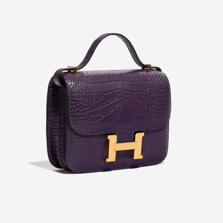 Pre-owned Hermès bag Constance 18 Matte Alligator Amethyst Violet Side Front | Sell your designer bag on Saclab.com