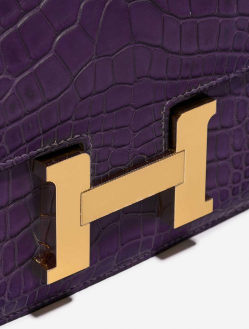 Pre-owned Hermès bag Constance 18 Matte Alligator Amethyst Violet Closing System | Sell your designer bag on Saclab.com