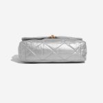 Pre-owned Chanel bag 19 Maxi Lamb Silver Silver Bottom | Sell your designer bag on Saclab.com