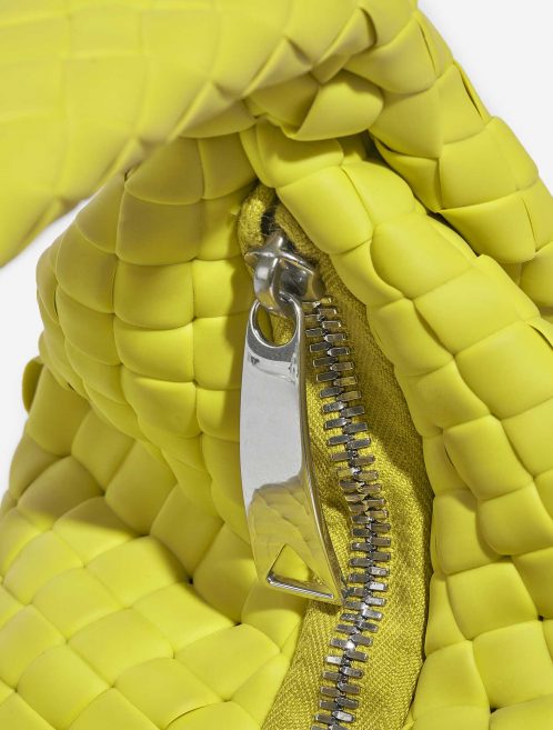 Pre-owned Bottega Veneta bag Padded Jodie Mini Rubber Vert Kiwi Green Closing System | Sell your designer bag on Saclab.com