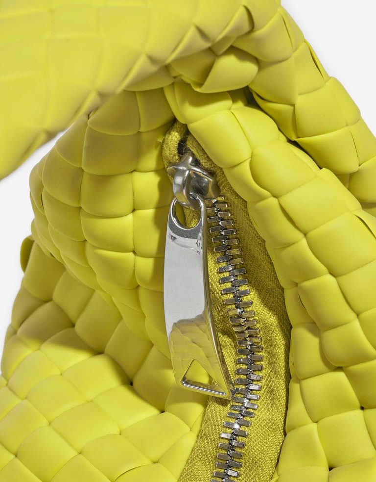 Pre-owned Bottega Veneta bag Padded Jodie Mini Rubber Vert Kiwi Green Front | Sell your designer bag on Saclab.com
