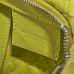 Pre-owned Bottega Veneta bag Padded Jodie Mini Rubber Vert Kiwi Green Logo | Sell your designer bag on Saclab.com