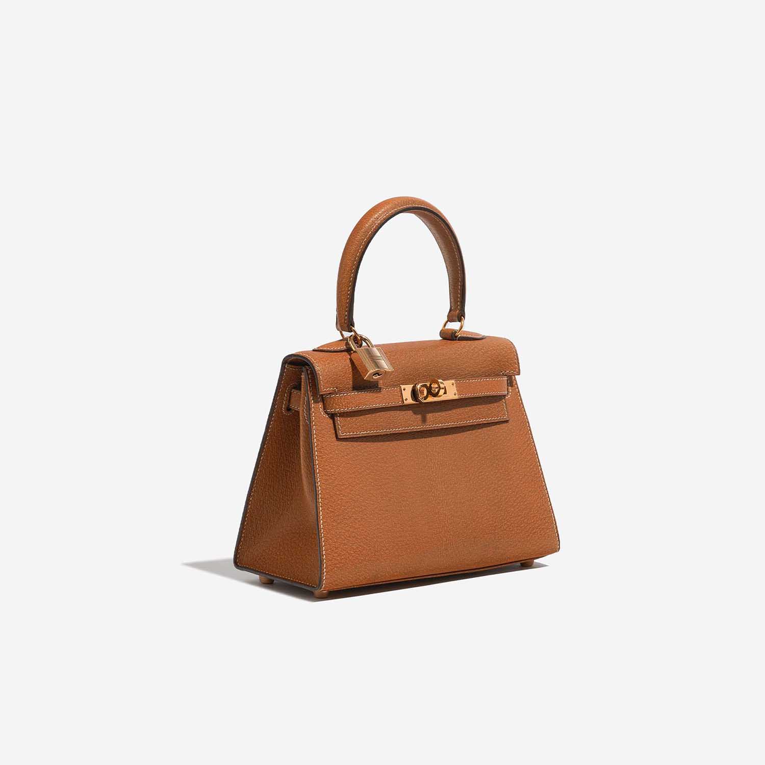 Pre-owned Hermès Tasche Kelly Mini Porc Gold Brown Side Front | Verkaufen Sie Ihre Designer-Tasche auf Saclab.com
