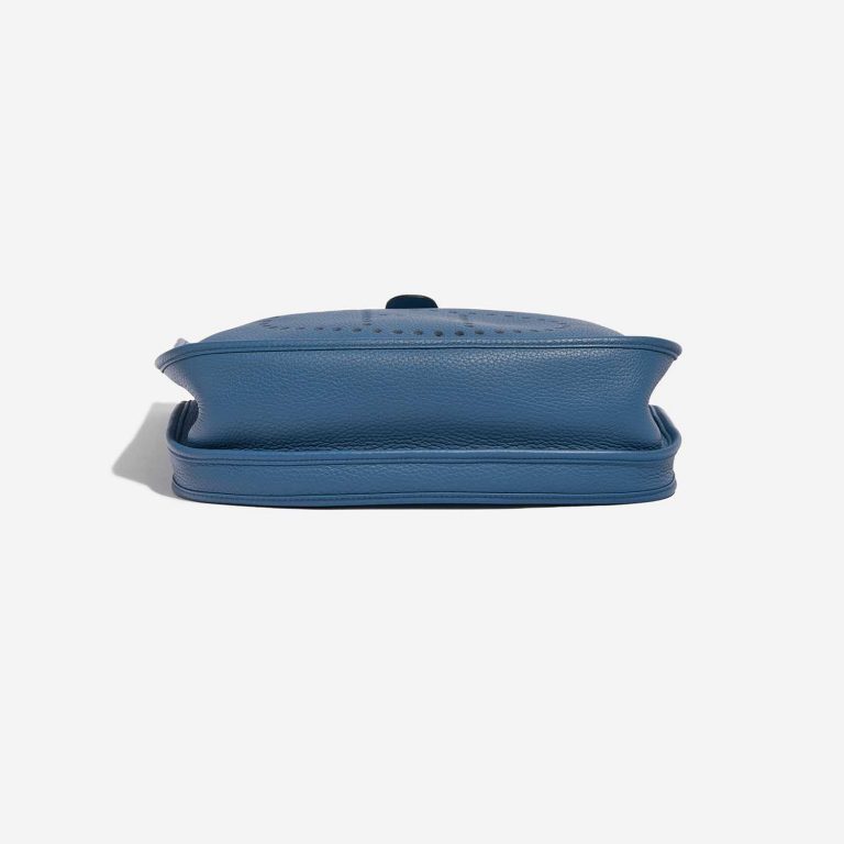 Pre-owned Hermès bag Evelyne 33 Clemence Bleu Agathe Blue Bottom | Sell your designer bag on Saclab.com