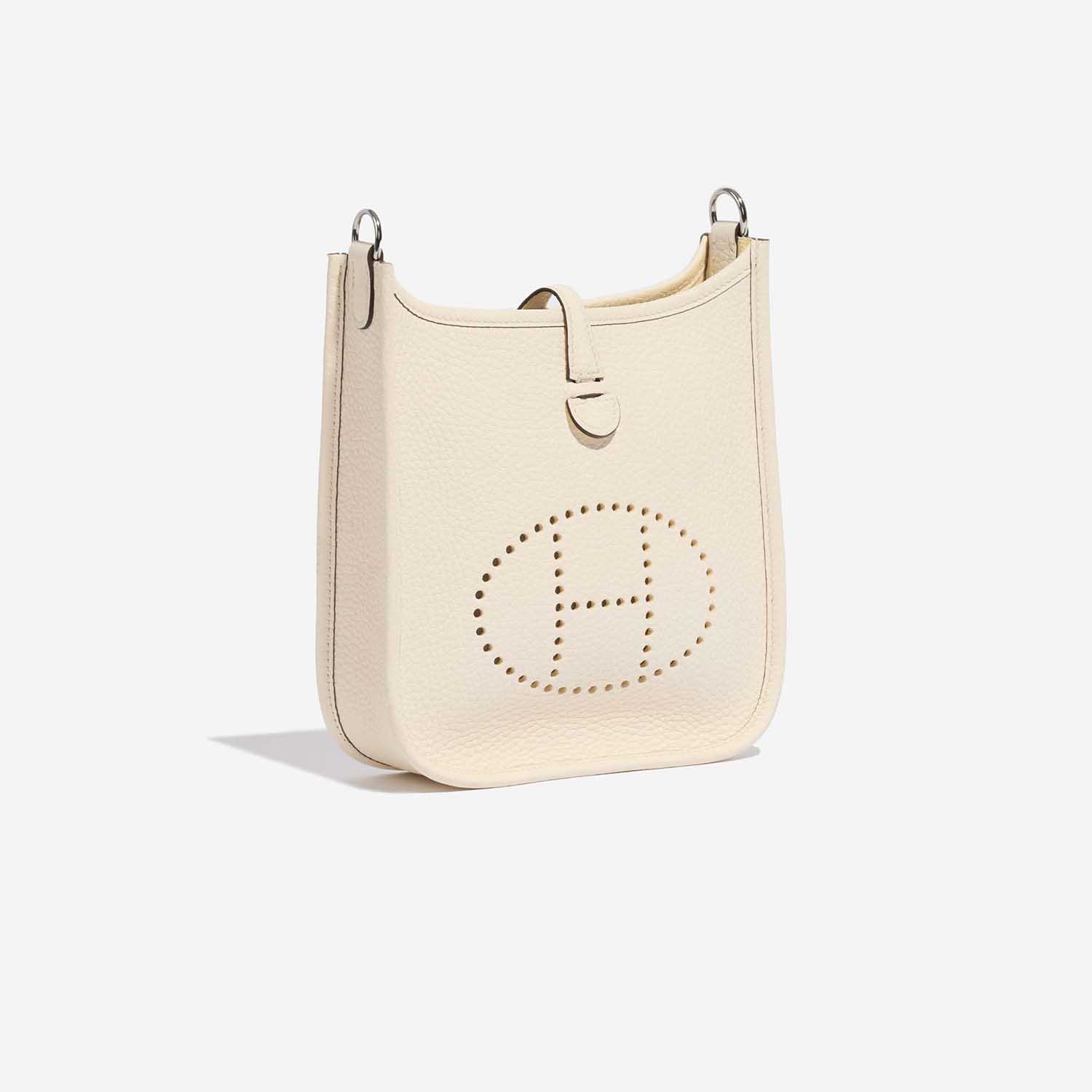 Pre-owned Hermès bag Evelyne 16 Taurillon Clemence Nata / White Beige, White Side Front | Sell your designer bag on Saclab.com