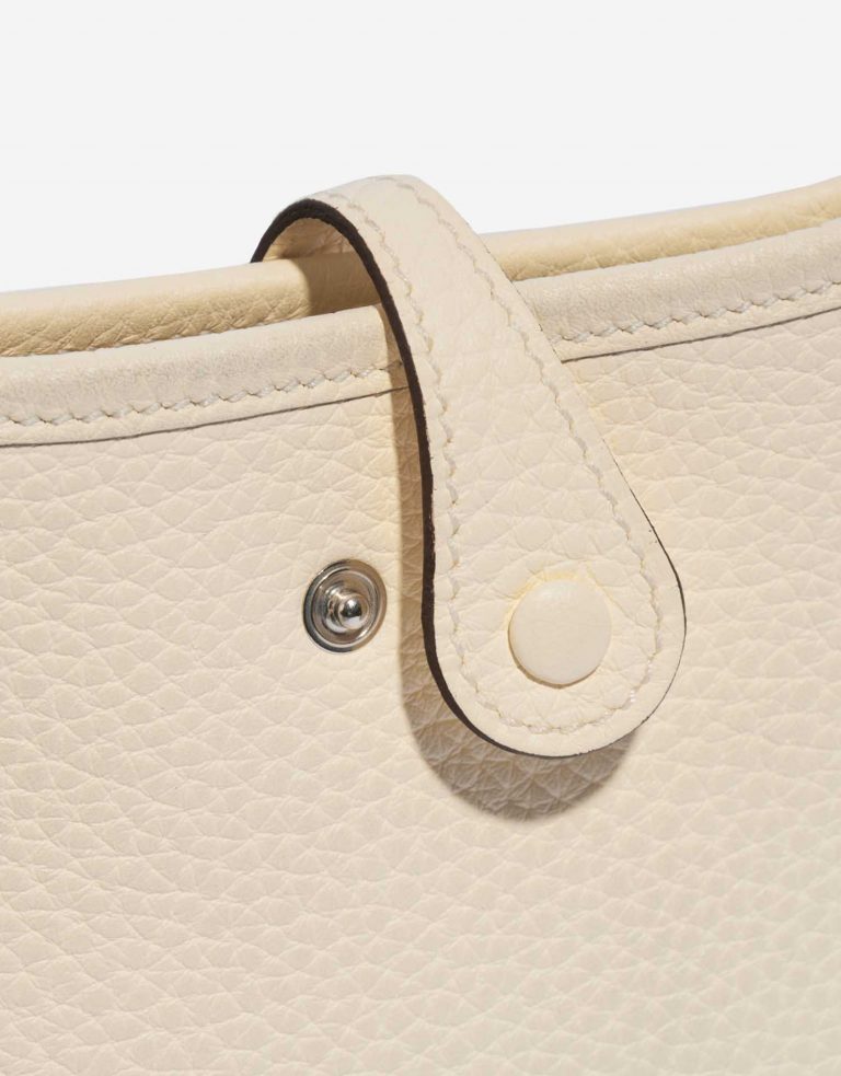 Pre-owned Hermès bag Evelyne 16 Taurillon Clemence Nata / White Beige, White Closing System | Sell your designer bag on Saclab.com