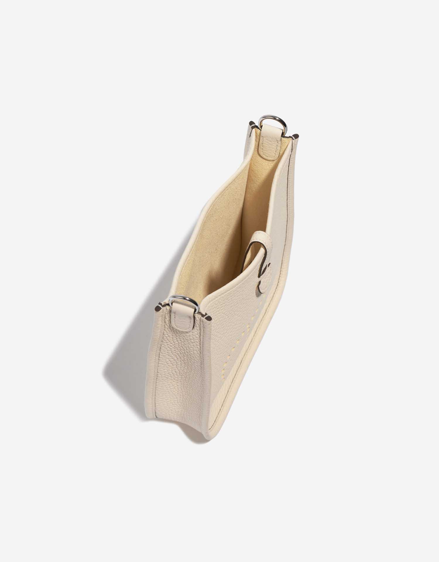 Pre-owned Hermès bag Evelyne 16 Taurillon Clemence Nata / White Beige, White Inside | Sell your designer bag on Saclab.com