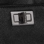 Pre-owned Chanel bag Reissue Cerf Executive Tote Medium Calf Black Closing System | Sell your designer bag on Saclab.com