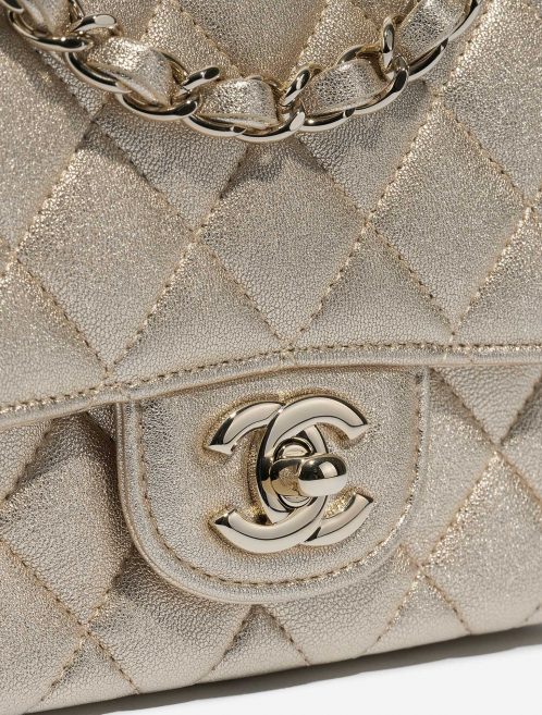 Pre-owned Chanel bag Timeless Mini Square Lamb Gold Gold Closing System | Sell your designer bag on Saclab.com