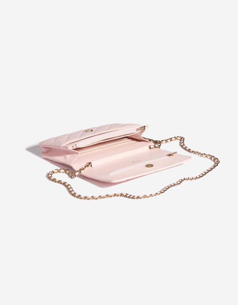 Pre-owned Chanel bag Timeless WOC Caviar Light Pink Pink Inside | Sell your designer bag on Saclab.com