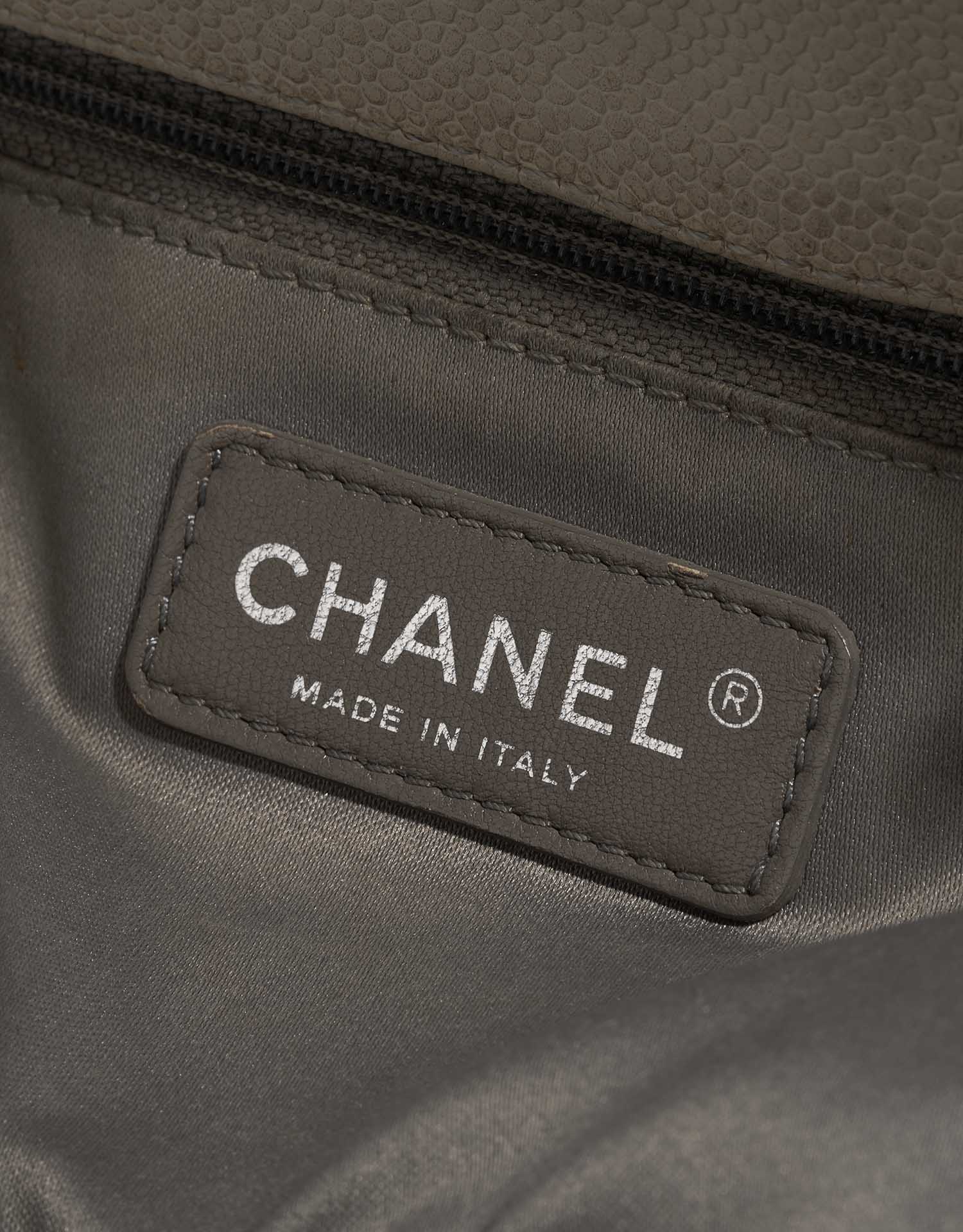 Sac Chanel d'occasion Shopping Tote GST Caviar Cream Beige Logo | Vendez votre sac de créateur sur Saclab.com