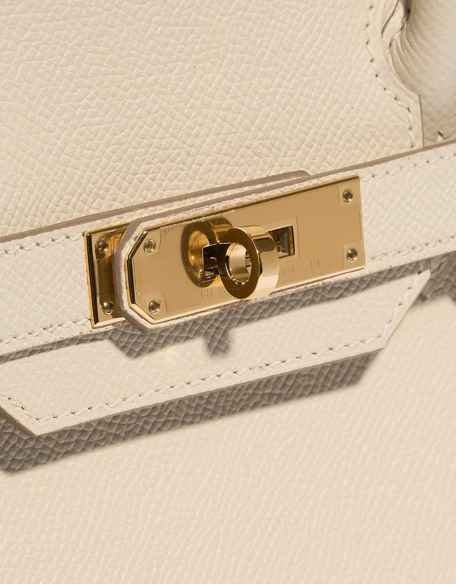 Pre-owned Hermès bag Birkin 30 Epsom Craie Beige Closing System | Sell your designer bag on Saclab.com