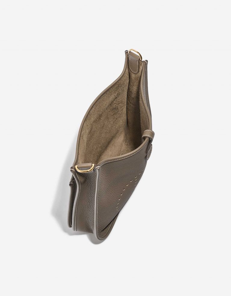 Gebrauchte Hermès Tasche Evelyne 29 Taurillon Clemence Etoupe Beige Inside | Verkaufen Sie Ihre Designer-Tasche auf Saclab.com