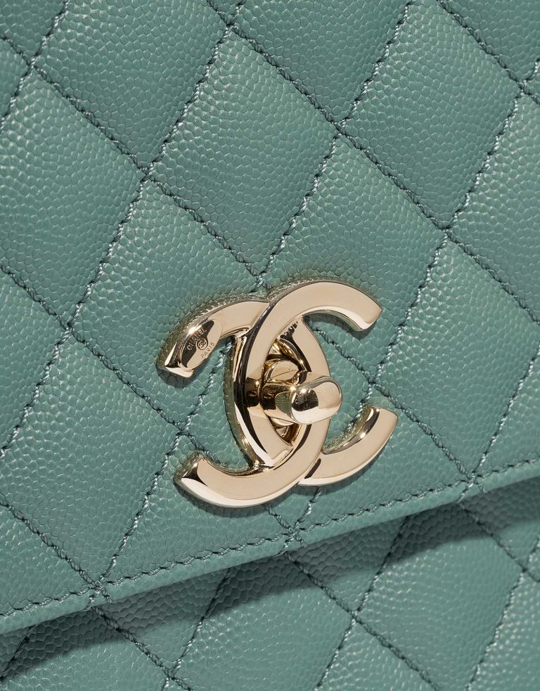 Sac Chanel d'occasion Classique Handle Medium Caviar Mint Green Green Front | Vendre votre sac de créateur sur Saclab.com