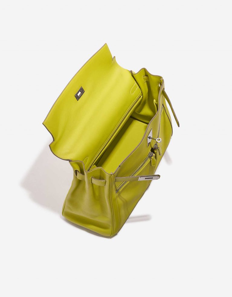 Pre-owned Hermès bag Kelly Lakis 35 Swift Lime Yellow Inside | Sell your designer bag on Saclab.com