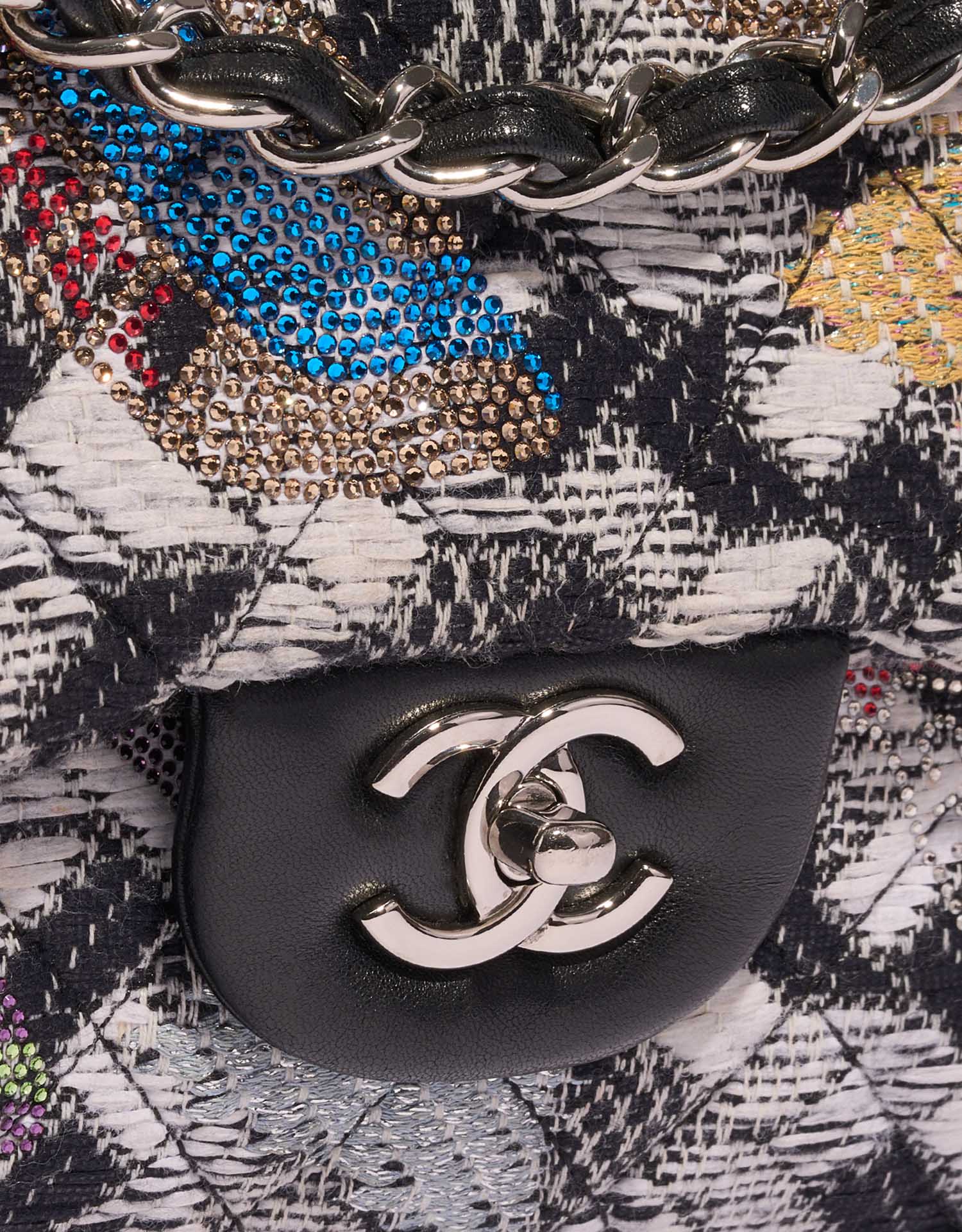 Gebrauchte Chanel Tasche Timeless Jumbo Tweed / Strass Multicolour Multicolour Verschlusssystem | Verkaufen Sie Ihre Designer-Tasche auf Saclab.com