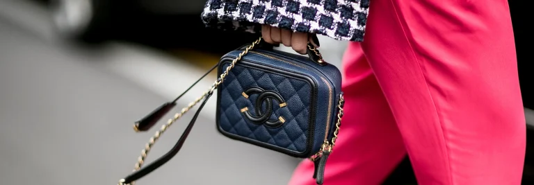 Chanel Pink Quilted Caviar Leather Medium CC Filigree Vanity Case Bag   STYLISHTOP
