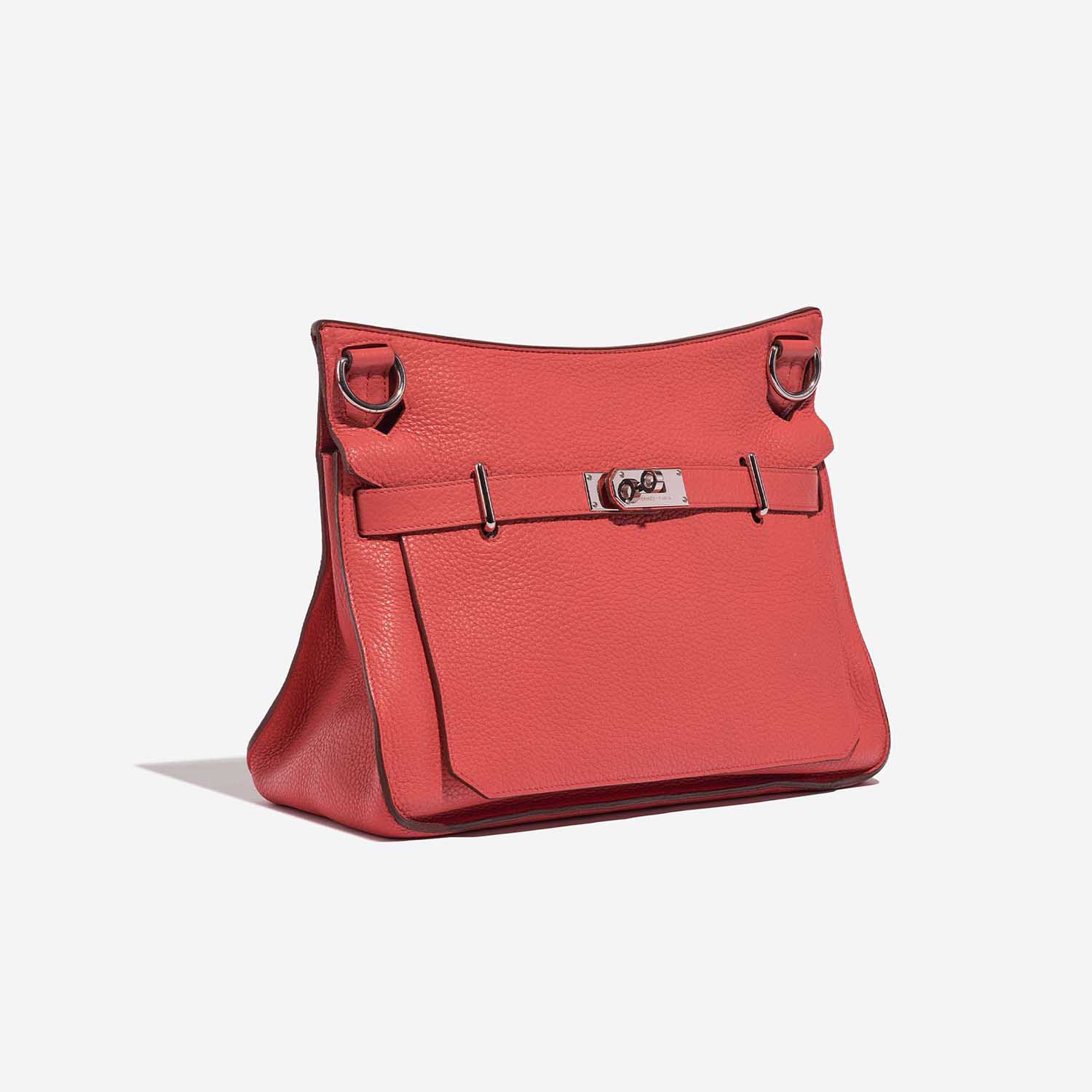 Gebrauchte Hermès Tasche Jypsière 34 Taurillon Clemence Rouge Pivoine Red Side Front | Verkaufen Sie Ihre Designer-Tasche auf Saclab.com