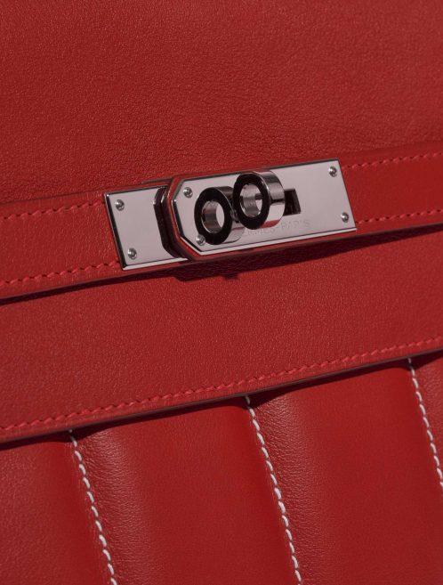 Pre-owned Hermès bag Berline 28 Swift Rouge Tomate Red Closing System | Sell your designer bag on Saclab.com