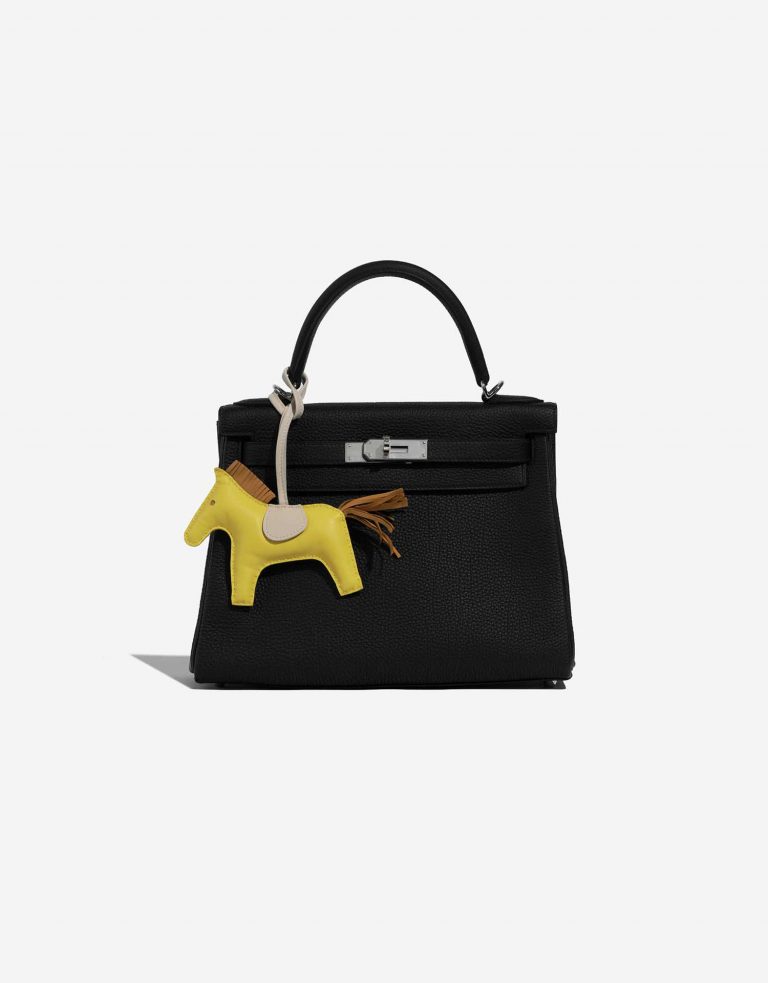 Pre-owned Hermès bag Rodeo MM Milo Jaune de Naples / Craie / Sesame Yellow Front | Sell your designer bag on Saclab.com