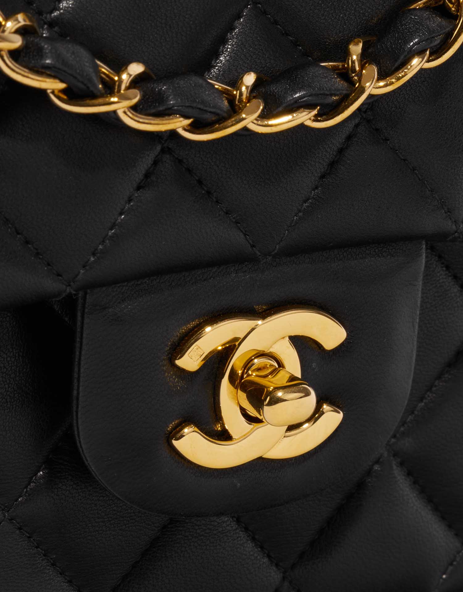 Gebrauchte Chanel Tasche Timeless Medium Lammleder Schwarz Schwarzes Schließsystem | Verkaufen Sie Ihre Designer-Tasche auf Saclab.com
