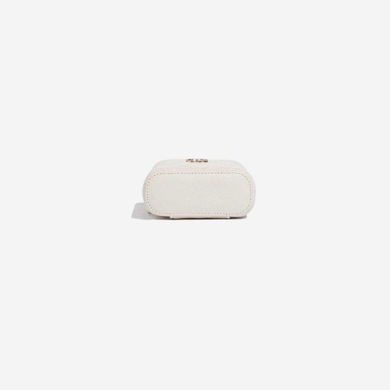 Pre-owned Chanel bag Vanity Mini Caviar White White Bottom | Sell your designer bag on Saclab.com