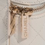 Pre-owned Chanel bag Vanity Mini Caviar White White Closing System | Sell your designer bag on Saclab.com