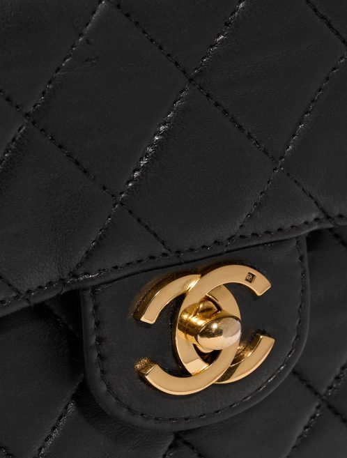 Pre-owned Chanel bag Timeless Handle Small Lamb Black Black Closing System | Sell your designer bag on Saclab.com