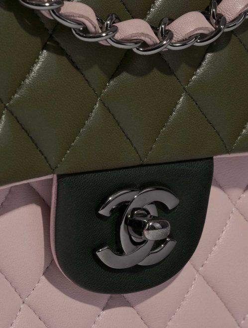 Pre-owned Chanel bag Timeless Medium Lamb Tri-colour Rose / Khaki / Emerald Green, Rose Closing System | Sell your designer bag on Saclab.com