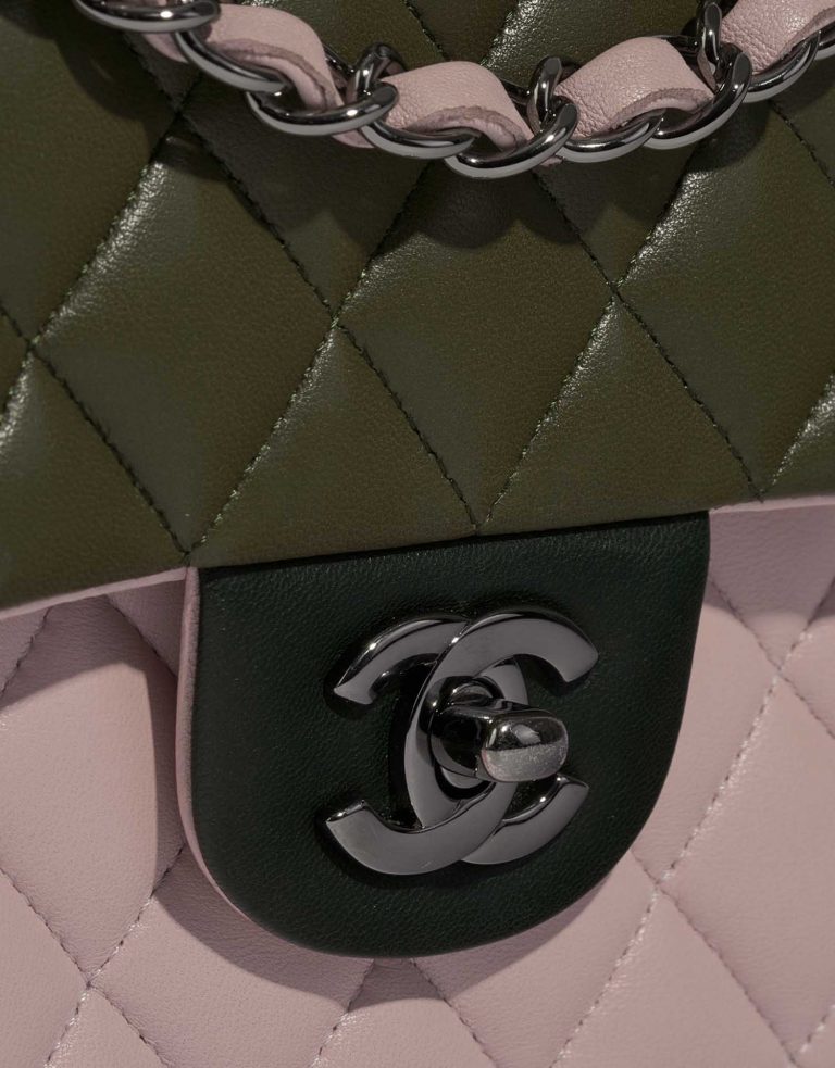 Pre-owned Chanel bag Timeless Medium Lamb Tri-colour Rose / Khaki / Emerald Green Front | Sell your designer bag on Saclab.com