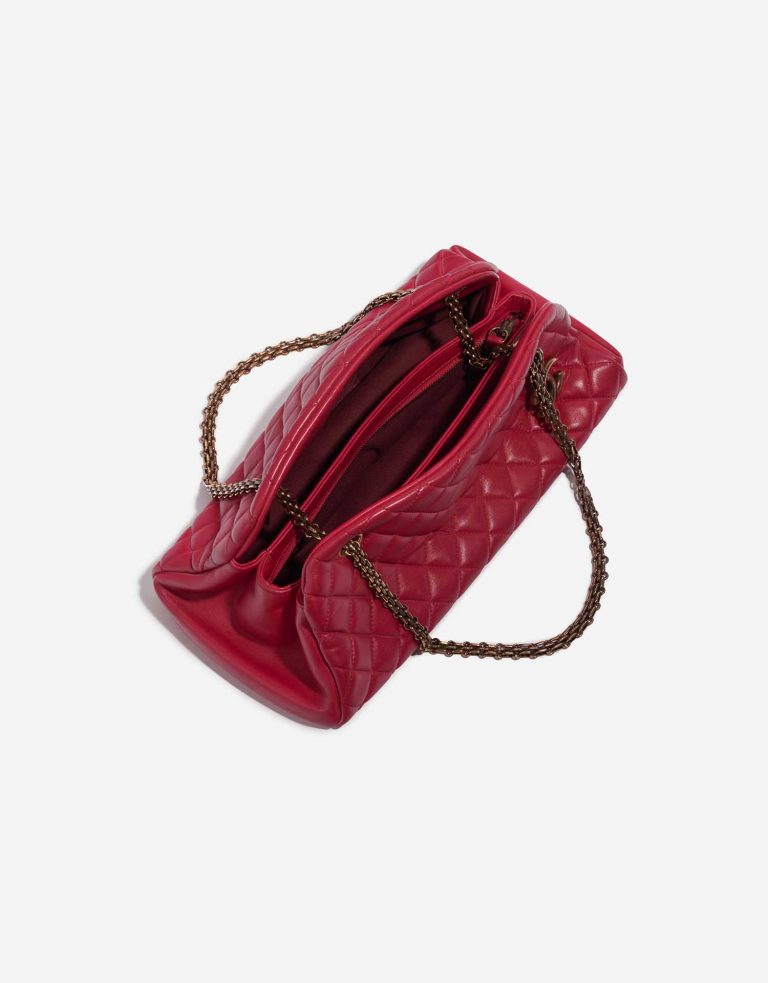 Pre-owned Chanel bag Bowling Mademoiselle Medium Lamb Raspberry Red Red Inside | Sell your designer bag on Saclab.com