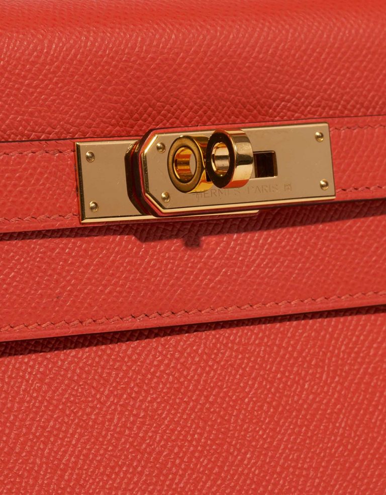 Pre-owned Hermès bag Kelly 28 Epsom Capucine Orange Closing System | Sell your designer bag on Saclab.com