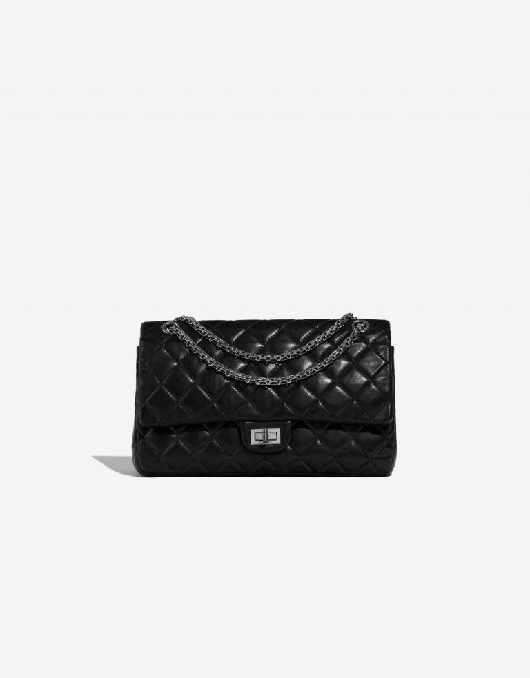 Pre-owned Chanel bag 2.55 Reissue 226 Lamb Black Black Front | Sell your designer bag on Saclab.com